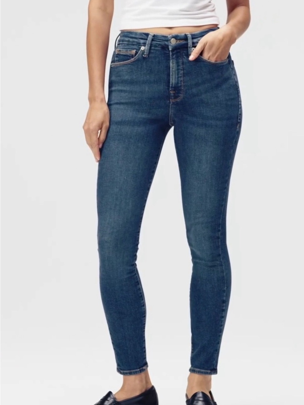 GOOD AMERICAN Good Legs Skinny Jeans - Picture 7 of 7